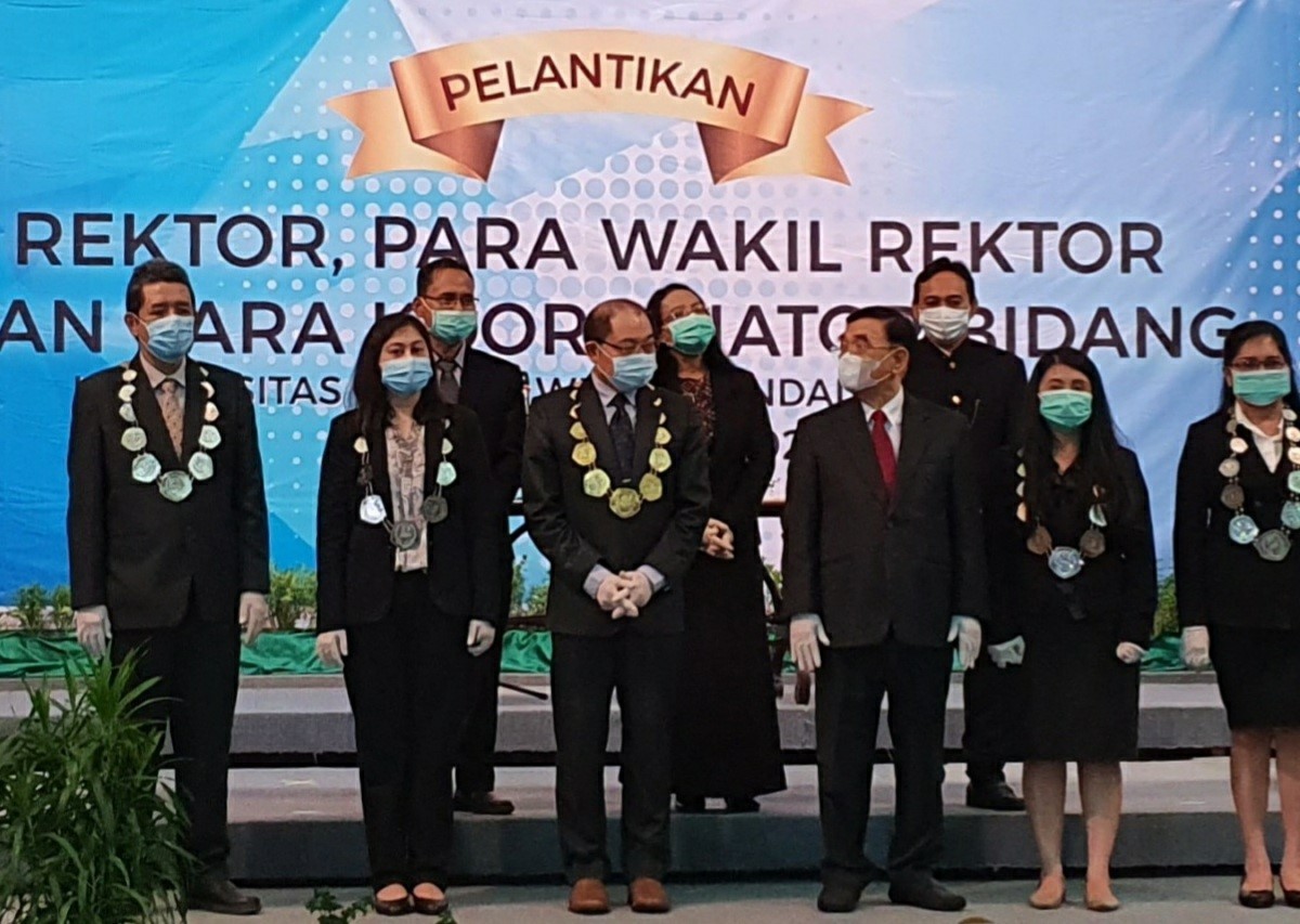 Vice Rector Aning Ayucitra (second from the left)