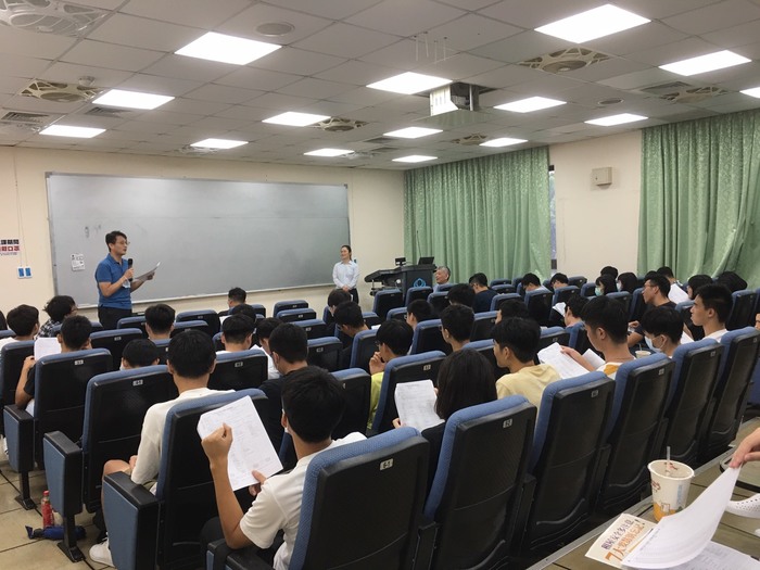109.09.11-109學年度工程學士班新生入學指導活動圖片