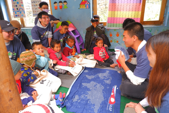 20230721 NTUST Students Teaching Children about Disaster Prevention @ Pisang, Nepal